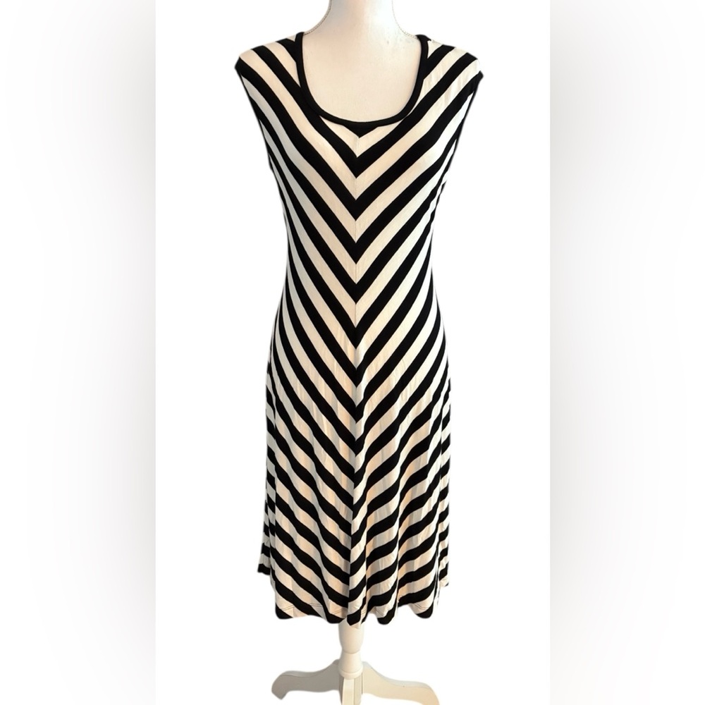 Calvin Klein black/white cool dress